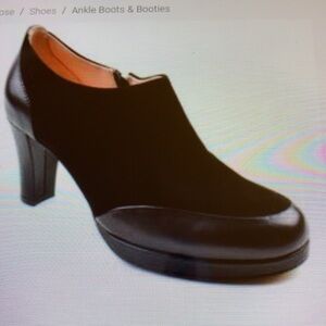 Taryn Rose Suede and Leather Black Heeled Booties 7.5